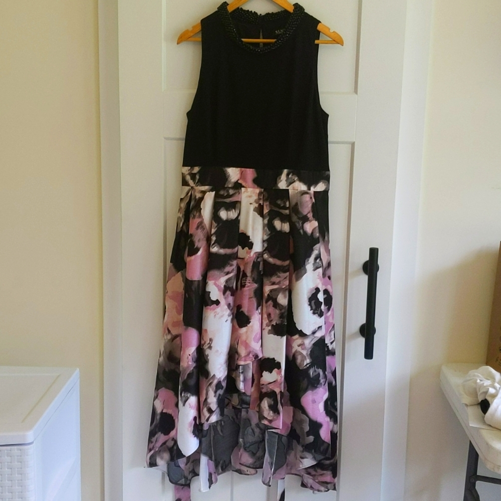 SLNY Formal High Lo Gown w Beaded Collar